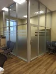 Матовая белая пленка с нарезанными полосами