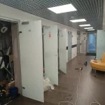 Матовая пленка MATTE WHITE на стеклянные двери в офисах Сбербанка